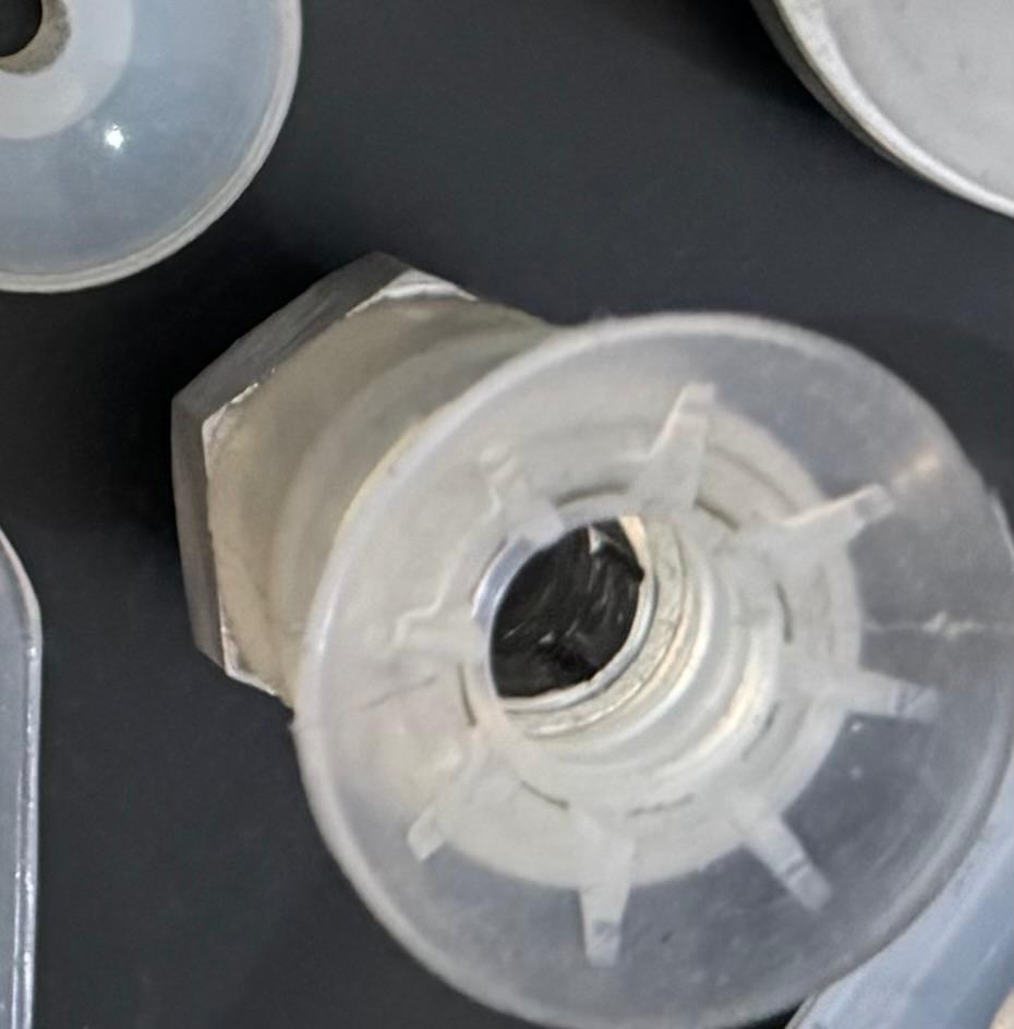 Transparent component and fitting sample